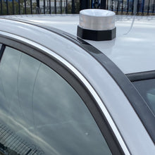 Cargar imagen en el visor de la galería, Luz de emergencia SOS para hogar / coche